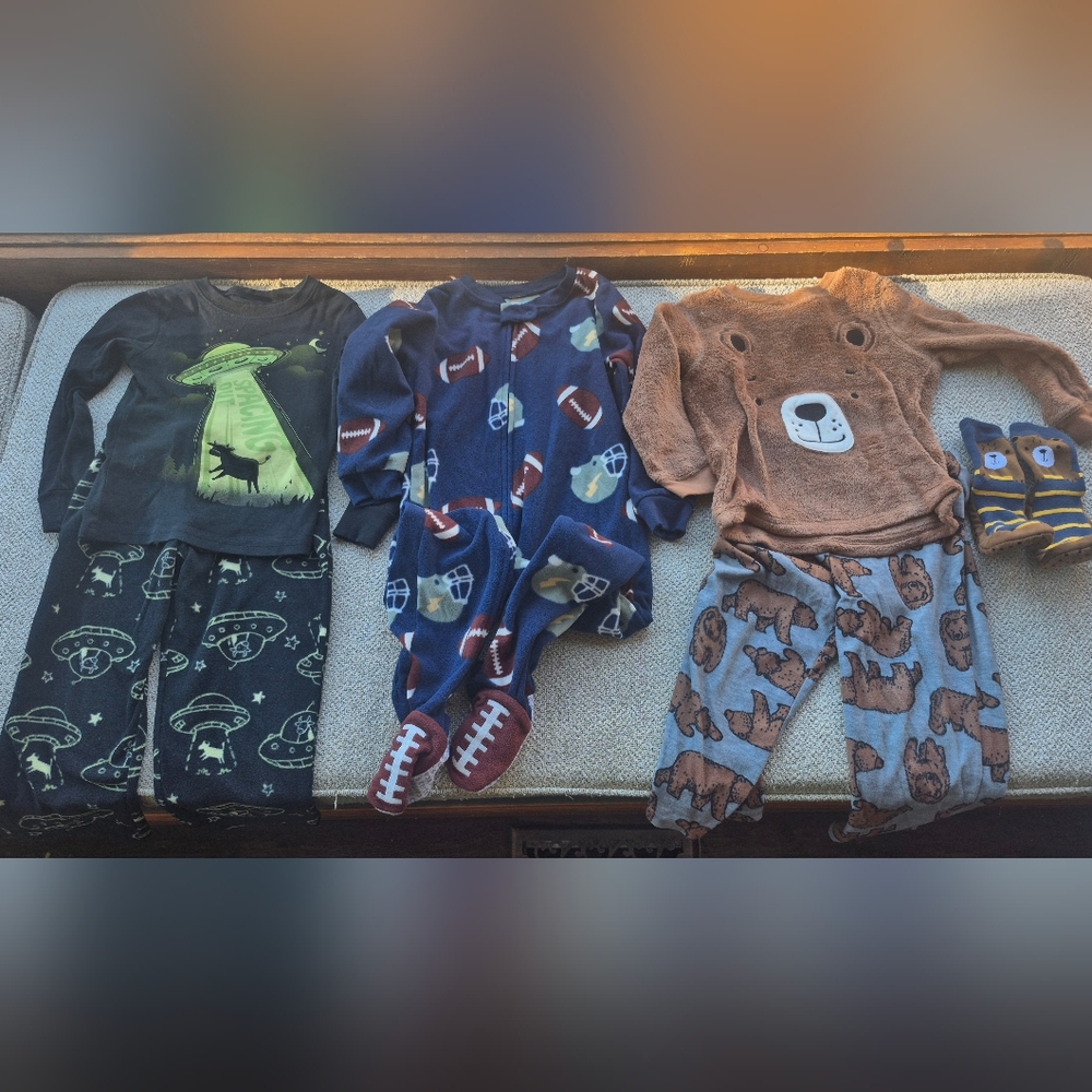 Boys Pajama Sets - 4T